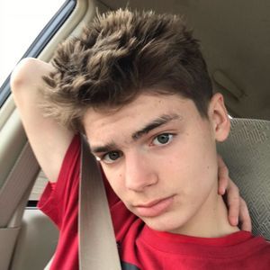 Meet your Posher, Dylan